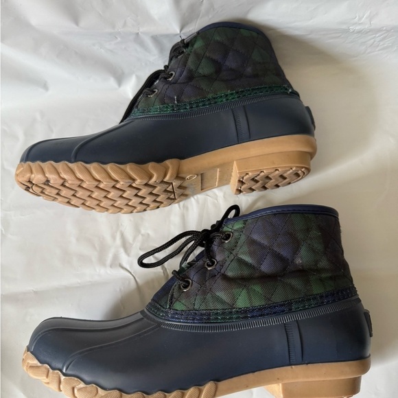 St. John's Bay Women's Denton Flat Heel Rain Boots Navy Blue/Green Plaid Size 7 - Picture 6 of 8
